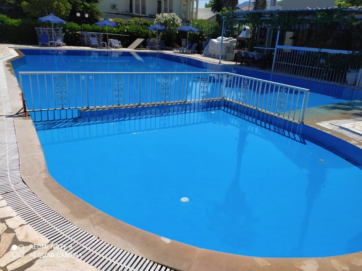 Aparthotel Alexandros *