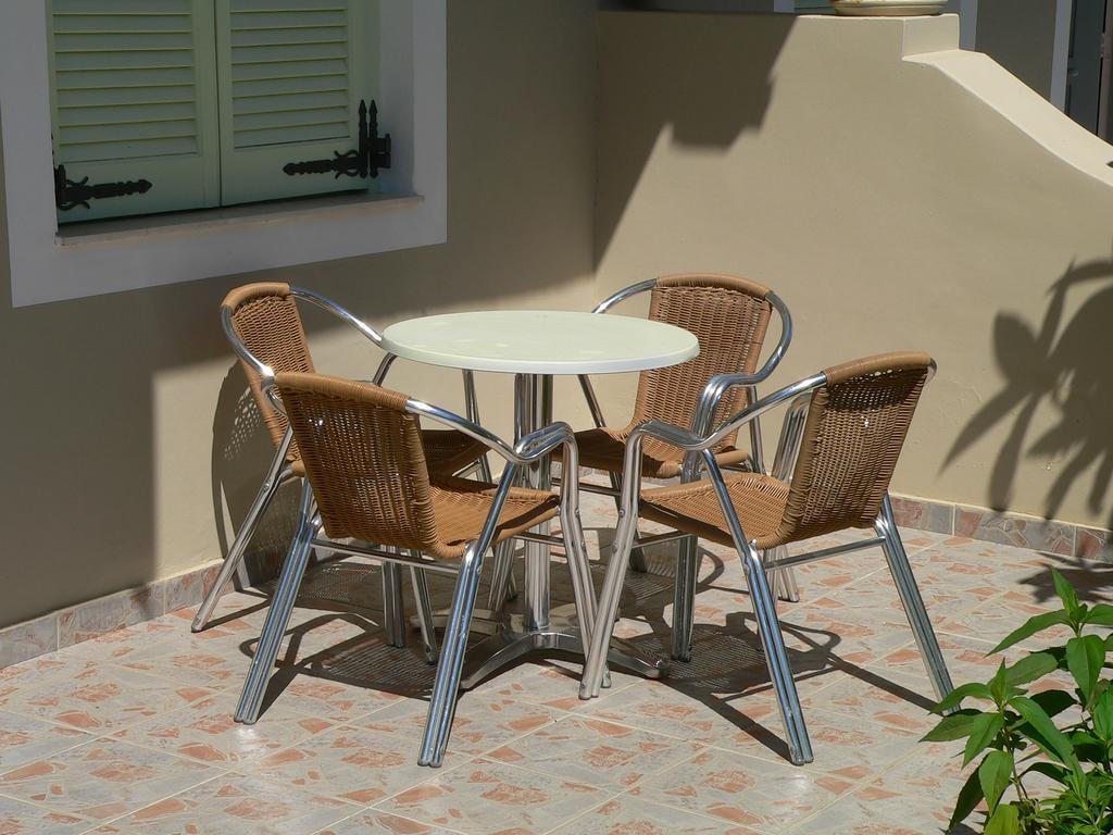 Aparthotel Alexandros