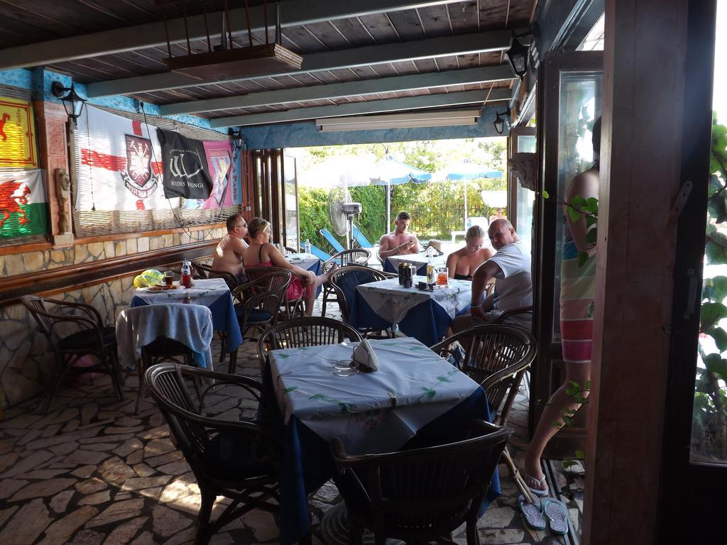 Aparthotel Alexandros