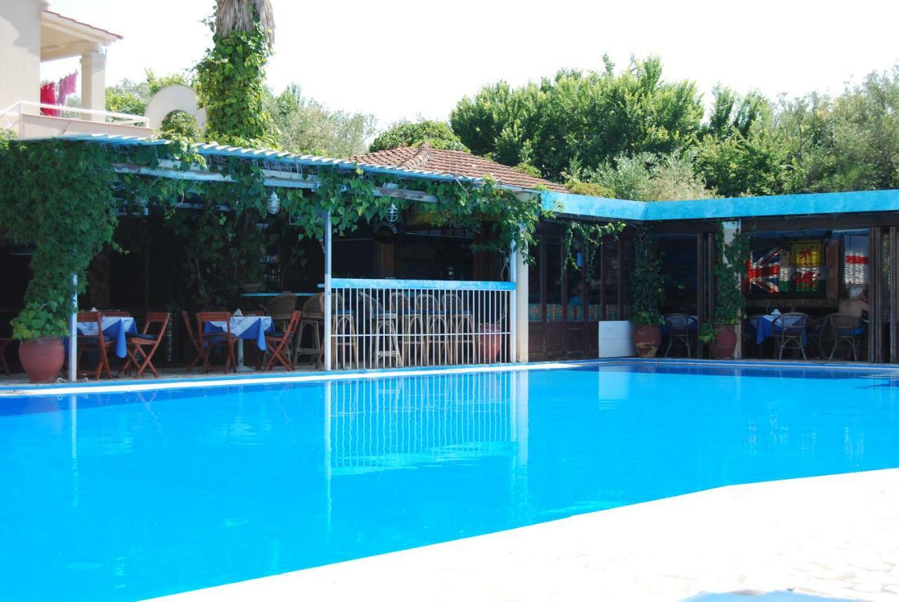 Alexandros Aparthotel *