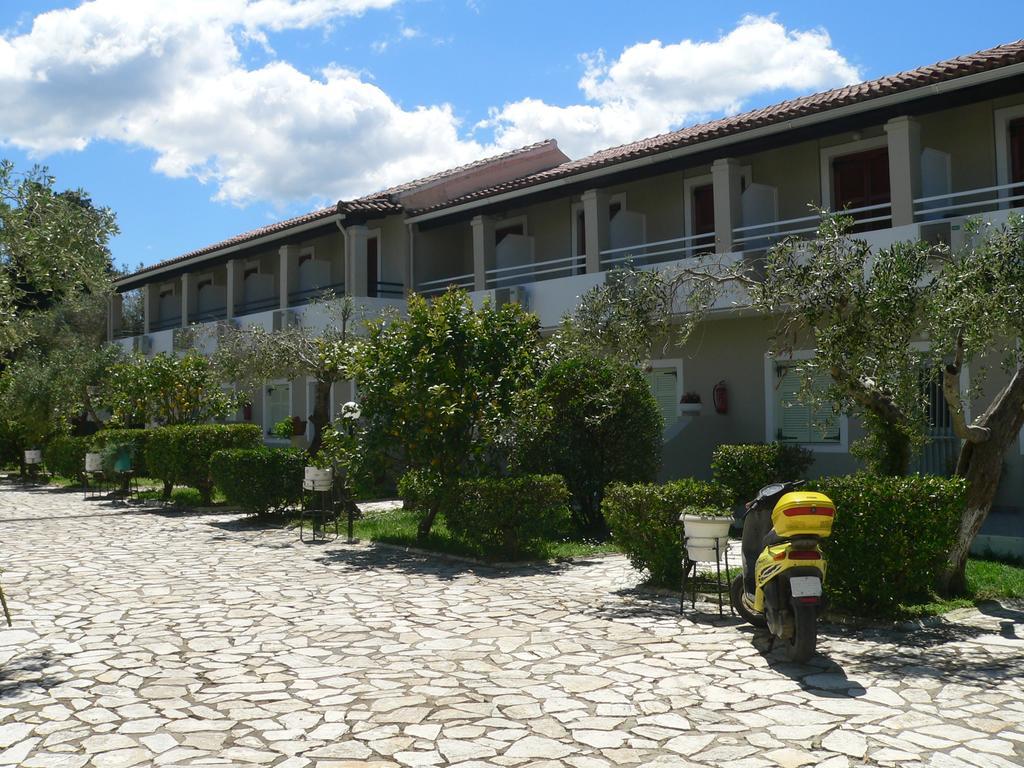 Aparthotel Alexandros *
