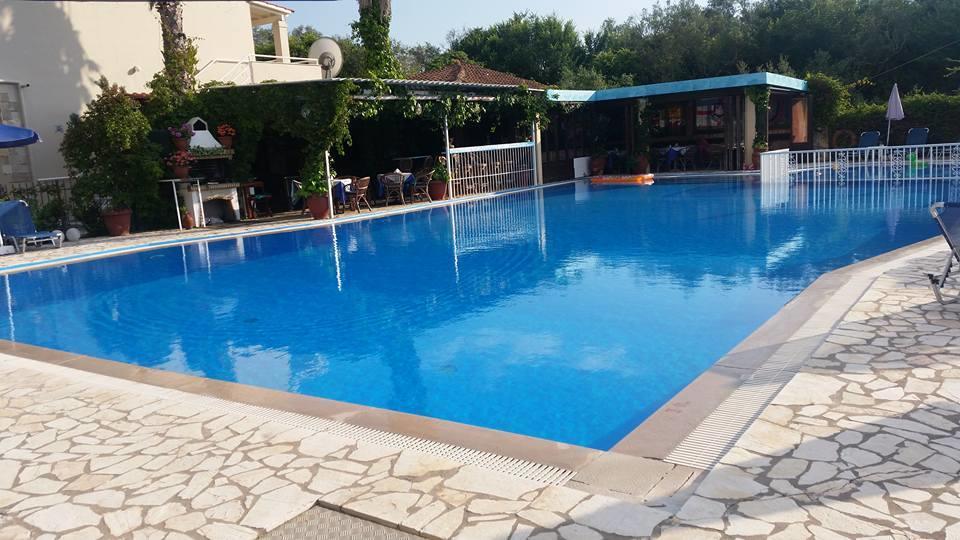 Aparthotel Alexandros